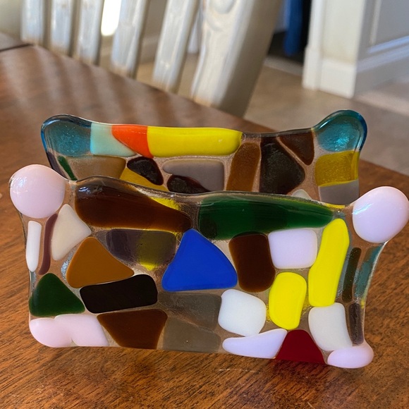 FREE Glass Napkin Holder - Picture 1 of 5